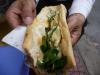 Sandwich à l&#039;omelette et aux herbes